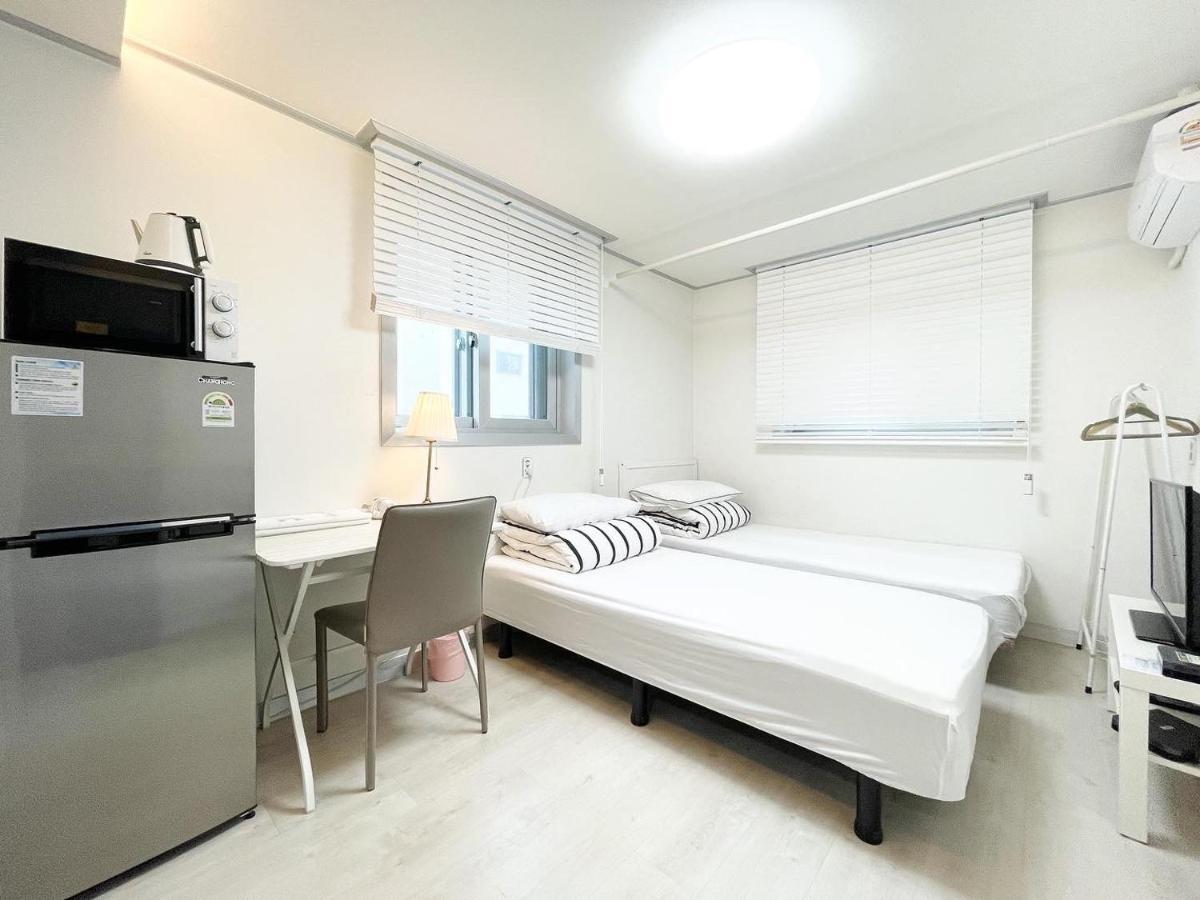 W Premium Airport Hotel Incheon Exterior foto